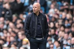 红军旧将：如果进欧冠斯洛特就该留任，球队四五个位置还需补强