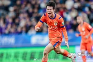 陈泽仕远射破门定胜局！山东泰山客场2-1逆转天津津门虎