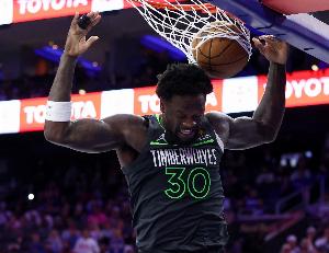 二当家！兰德尔14中7拿到24分9板6助 罚球10中8